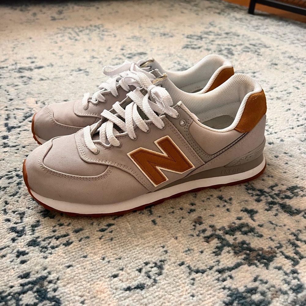 Men’s New Balance 574 size 11